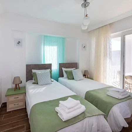 Invigorating Villa With Impressive Sea View In Yalikavak, Bodrum Appartement Giris